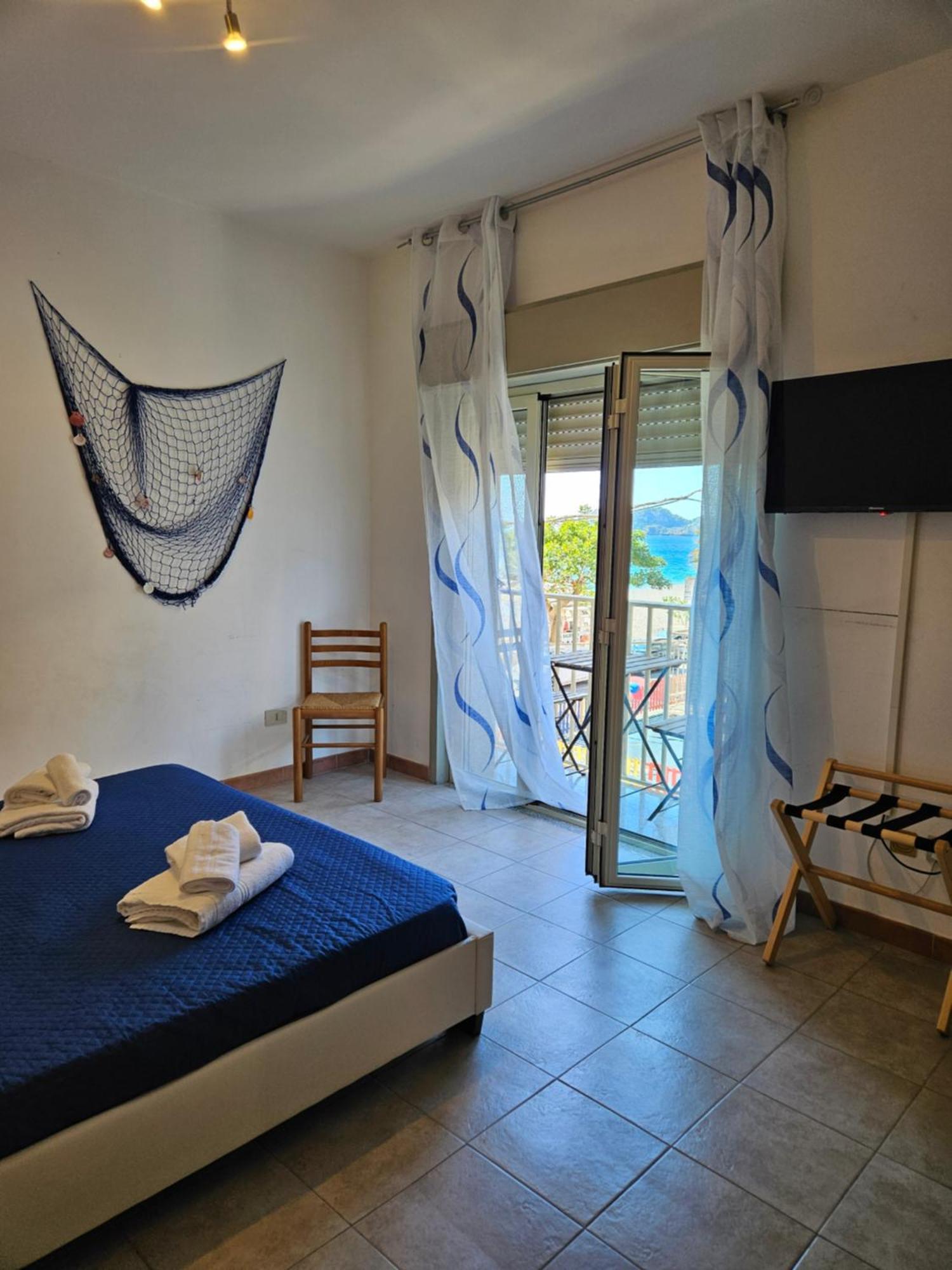 Family House Letojanni Taormina Apartment Exterior photo